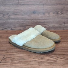 Minnetonka Slippers Women's Size 7 M Brown Suede