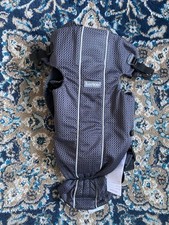 BabyBjorn Baby Carrier Mini for Babies 0-1 year and 7-24 lbs. Blue Nice Clean