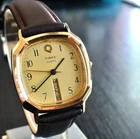 VINTAGE TIMEX Q M CELL DAY DATE SQUARE QUARTZ MEN'S GOLDEN LEATHER DRESS WATCH