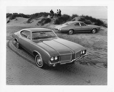 1972 Oldsmobile Cutlass Town Sedan And Hardtop Coupepress Photo 0194