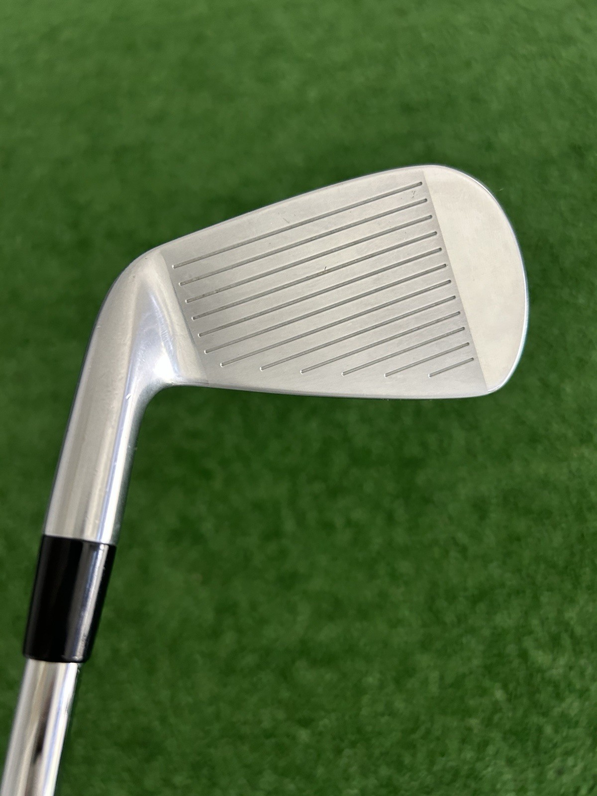 Bridgestone Tour B X-CBP Forged Iron Set 4-P / NS Pro Modus Tour 105 Stiff