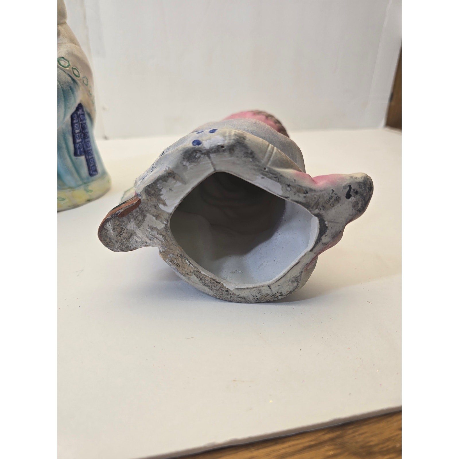 Vintage 3-Piece Wise Men Nativity Figurine Set Ceramic Pastel Christmas Decor