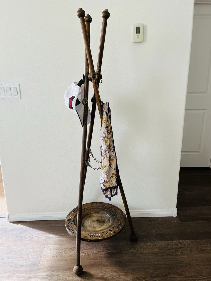 Antiguo soporte de salón victoriano de madera en caoba con accesorio de latón 63 pulgadas Foto 2 de 4