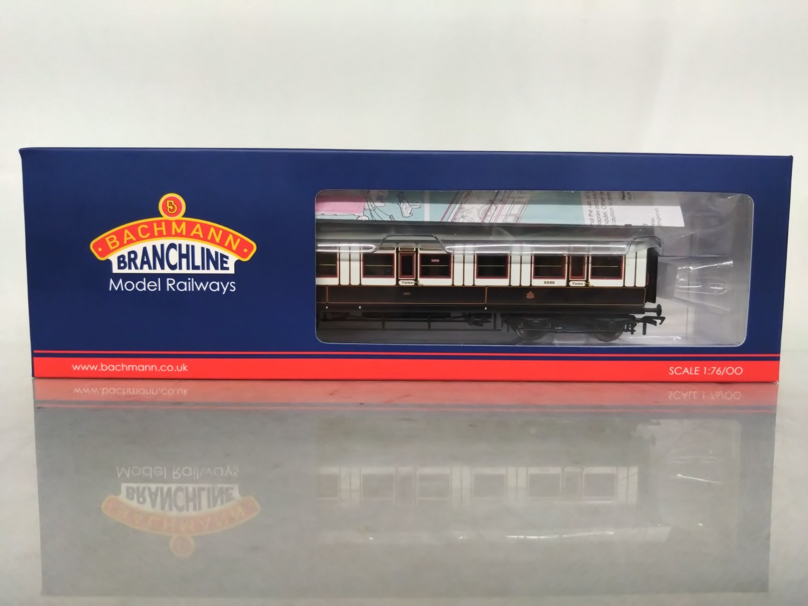 Bachmann 39-870 LNWR 50ft Arc Roof 3rd Corridor LNWR Dark Claret White OO Gauge