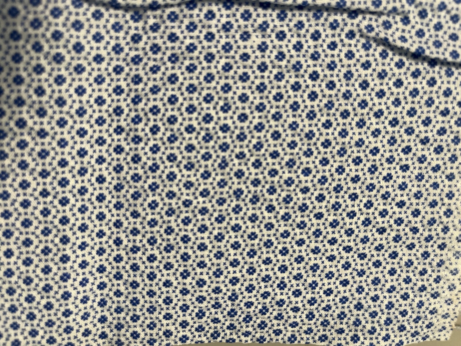 Blue/White Floral Seersucker Fabric - 16x44