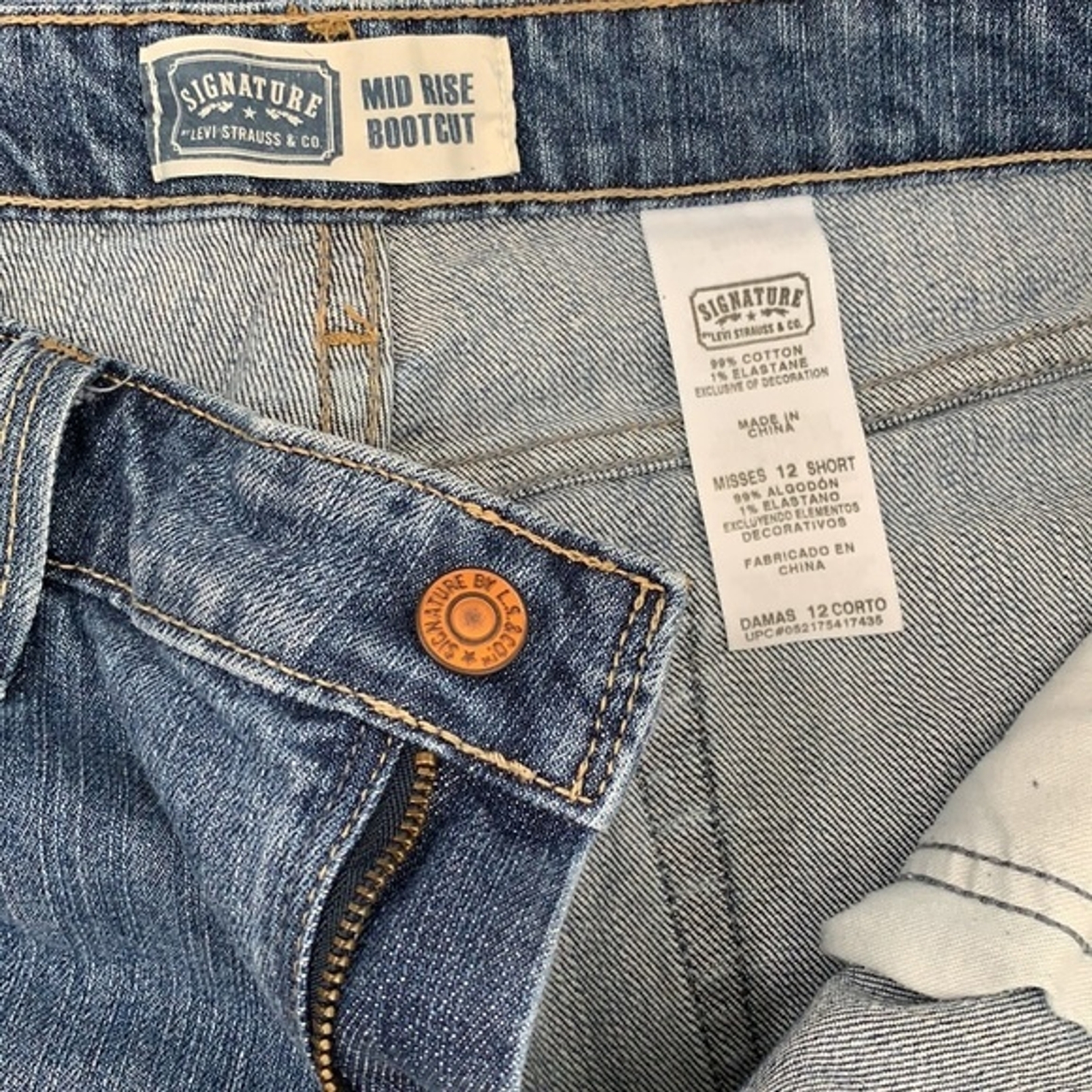 Signature by Levi Stratus Blue Bootcut Women's Jean Pants Size 12 short image 7