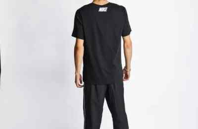 nike repeat swoosh top