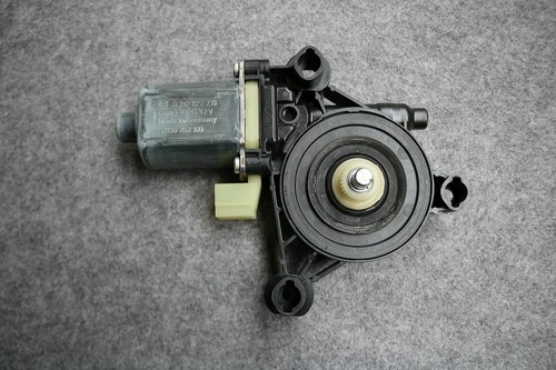 VW Golf 7 Audi Seat Skoda Fensterhebermotor 5Q0959802B vorne Fensterheber A3 Q2