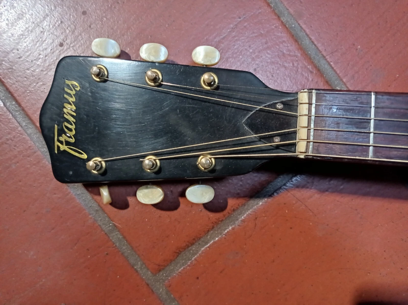 Picture 4 of 12