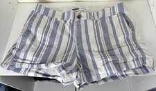 Old Navy Everyday Shorts Mid Rise Women's Blue White Stripe Size 10 Cotton Chino