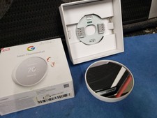 Google Nest Thermostat - Snow READ/FOR PARTS