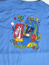 NWT The Nike Tee Blue Alien Max Arcade Graphic Kids Boys Med Planet Boxy Cotton
