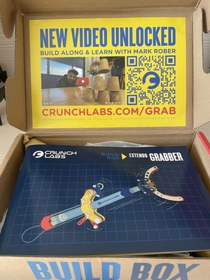 Crunch Labs Mark Rober Extendo Grabber Toy