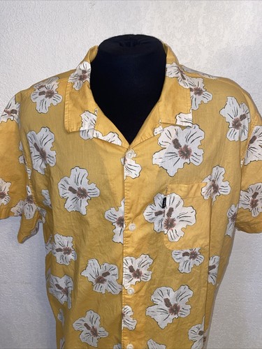 REEF Hawaiian Floral Shirt XXL Yellow Hibiscus Pastel Aloha Tropic Beach Surf - Picture 5 of 14