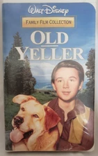 Walt Disney Family Film Collection Old Yeller VHS in Clamshell Disney Classic