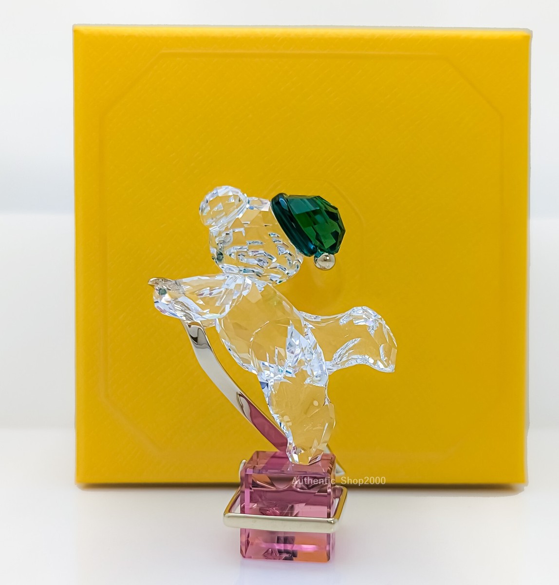 New 100% SWAROVSKI Kris Bear Holiday Annual Edition 2024 Figurine