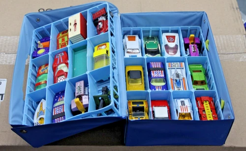 Collection Of 24 Matchbox Superfast Model Cars In Carry Case Lesney Vintage lot1