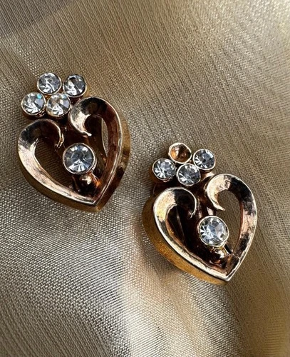 Vintage Jewelry Crown Trifari Gold Tone Rhinestone Queen of Hearts Clip Earrings