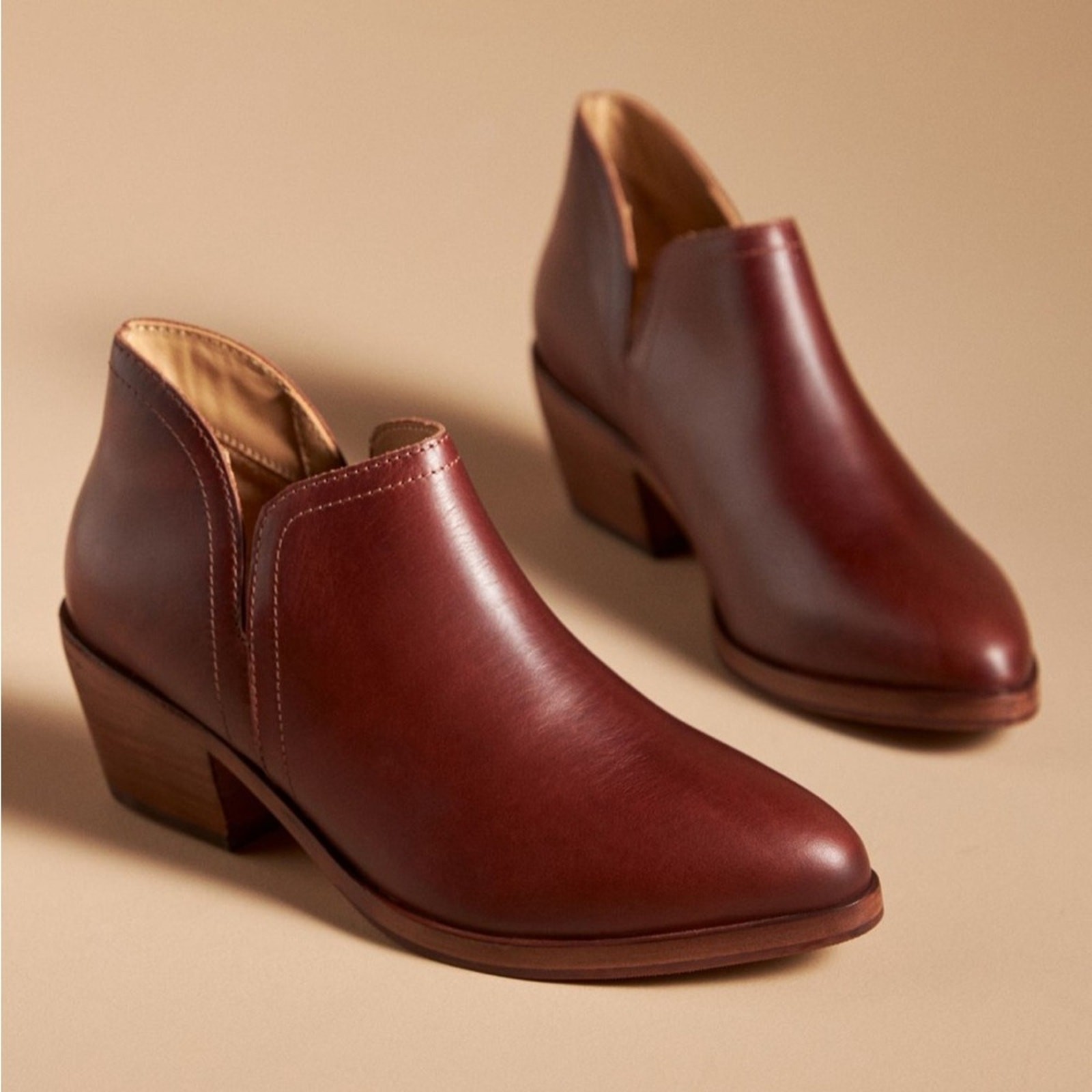 Nisolo brandy colored Mia ankle boots size 8.5