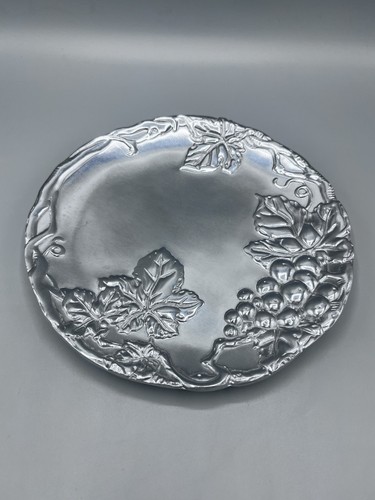 Arthur Court grape vine cheese plate aluminum 8" 2000 - Picture 3 of 11
