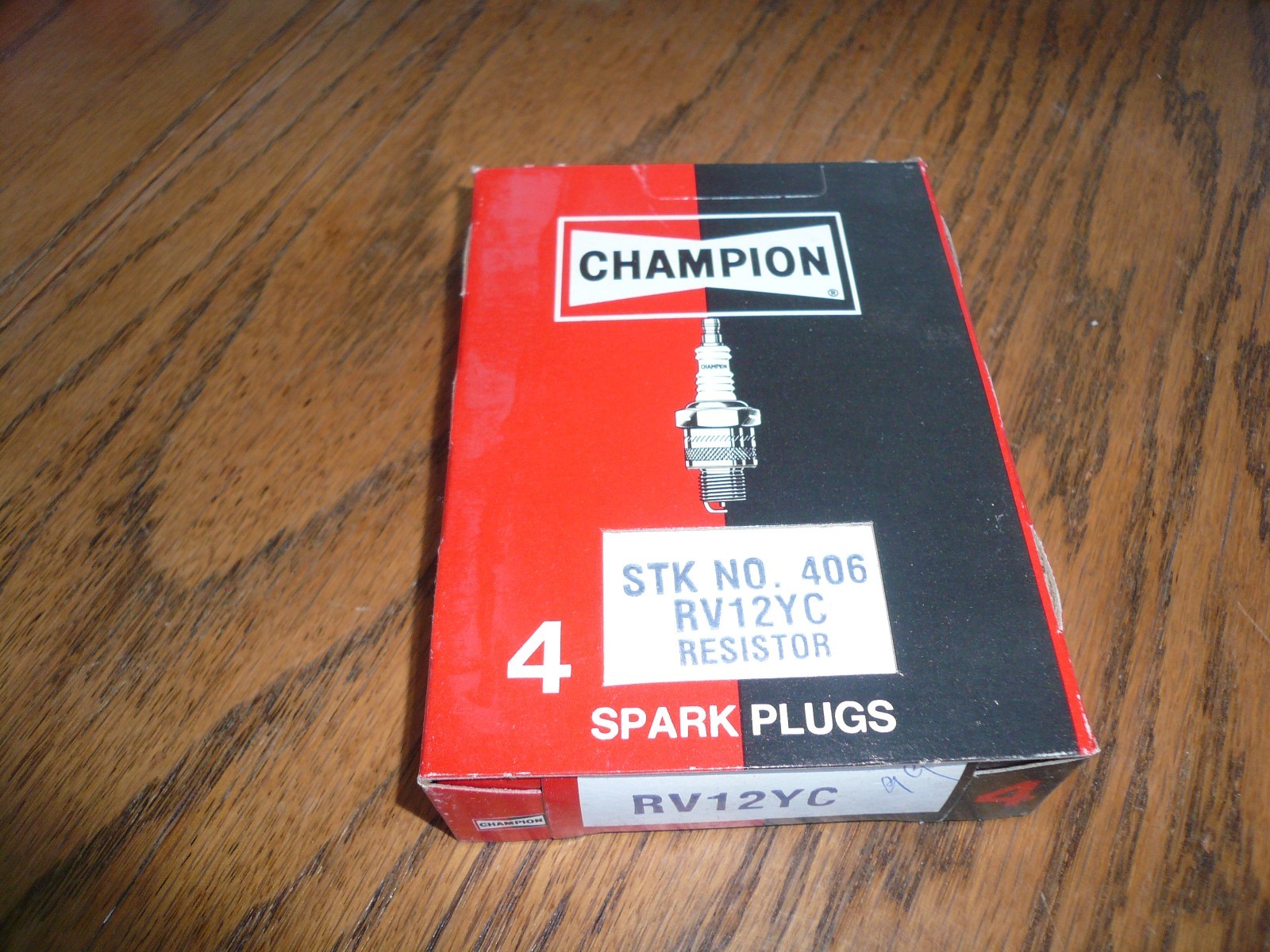 Lot of 4 OEM 406 RV12YC Resistor Champion Spark Plugs NOS - 2/1
