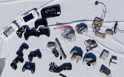 Nintendo (various) & Sony PS4 controller lot FOR PARTS