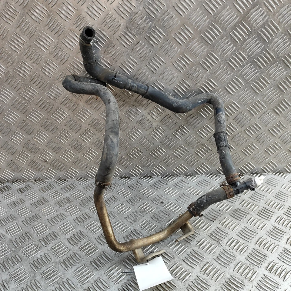 LEXUS IS MK3 XE30 Coolant Hose Pipe 1627936030 2.5 Hybrid 131kW 2018 31058320 - Image 3 of 4