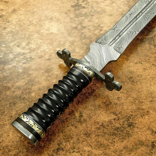 18" SHORT SWORD, SUPERB CUSTOM MADE HAN FORGED DAMASCUS STEEL , BLACK HORN - Picture 3 of 4