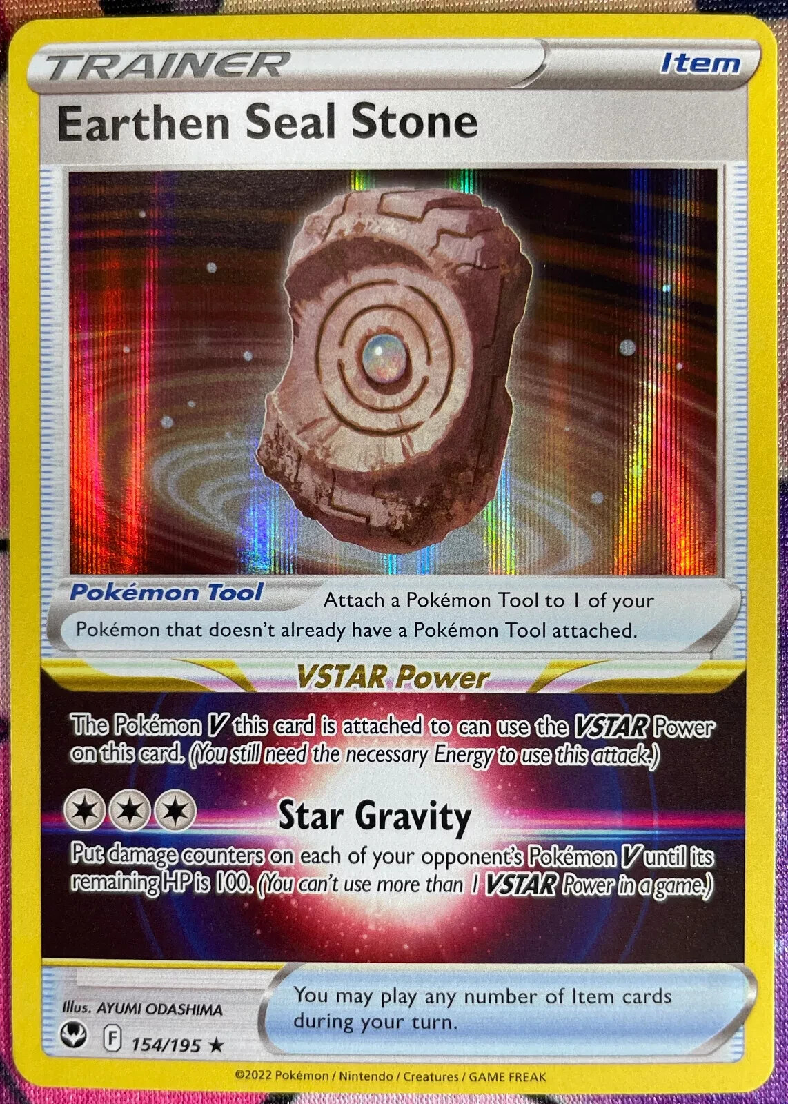 Earthen Seal Stone Holo Rare 154/195 Pokémon Sword & Shield - Silver Tempest