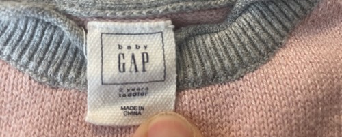 Baby Gap 2T Toddler I Love You Pink Sweater Girls Hearts On Sleeves - Picture 3 of 3