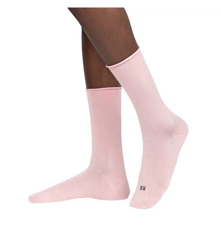 Meias femininas K BELL modal roll top multicoloridas tripulação, tamanho de sapato 5,5-10, 6 pares - Imagem 2 de 3