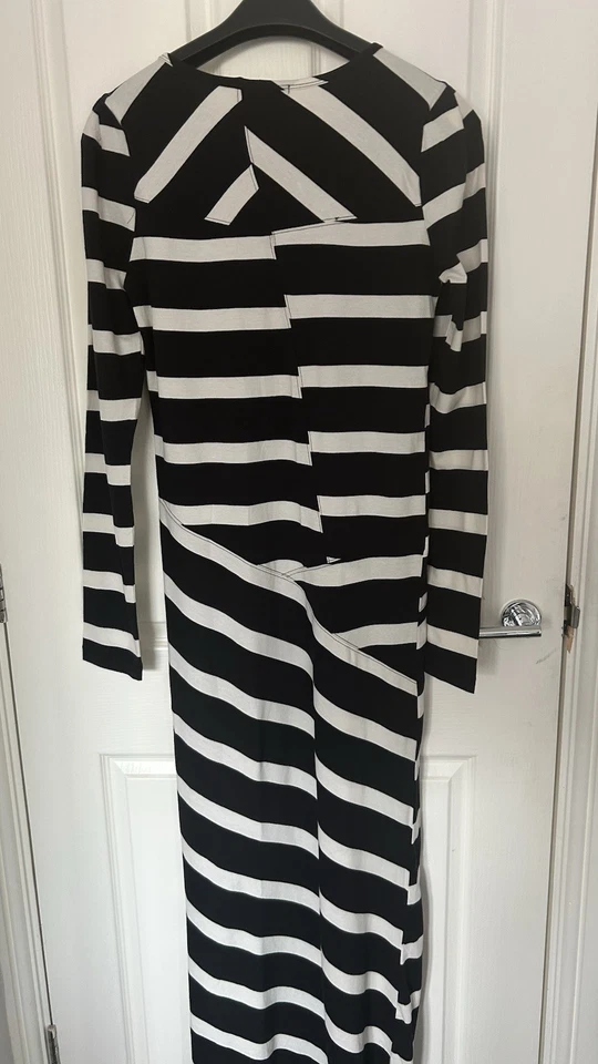 STRIPED MAXI DRESS . 🖤🤍🖤 - Image 4 of 4