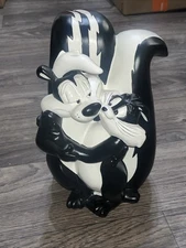 Looney Tunes Warner Bros 1998 Pepe Le Pew & Penelope 12" Figurine Vintage