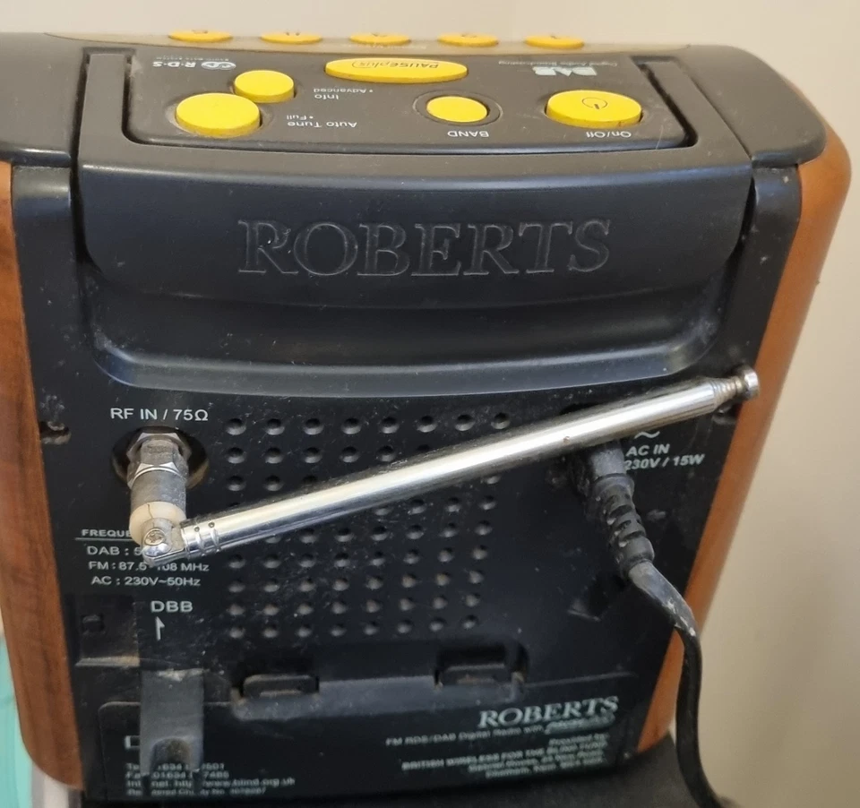 Roberts Radio RD-8 BW FM RDS/DAB Digital Radio Rewind Function Tested & Working - Image 3 of 4