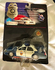 Road Champs 1:43 1999 Chevrolet Caprice Police Series Diecast Limited Edition