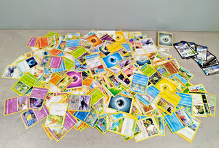 Lot 200 CARTES POKEMON Commune POGO Epée Bouclier FR JCC TCG 2022 2025 D4