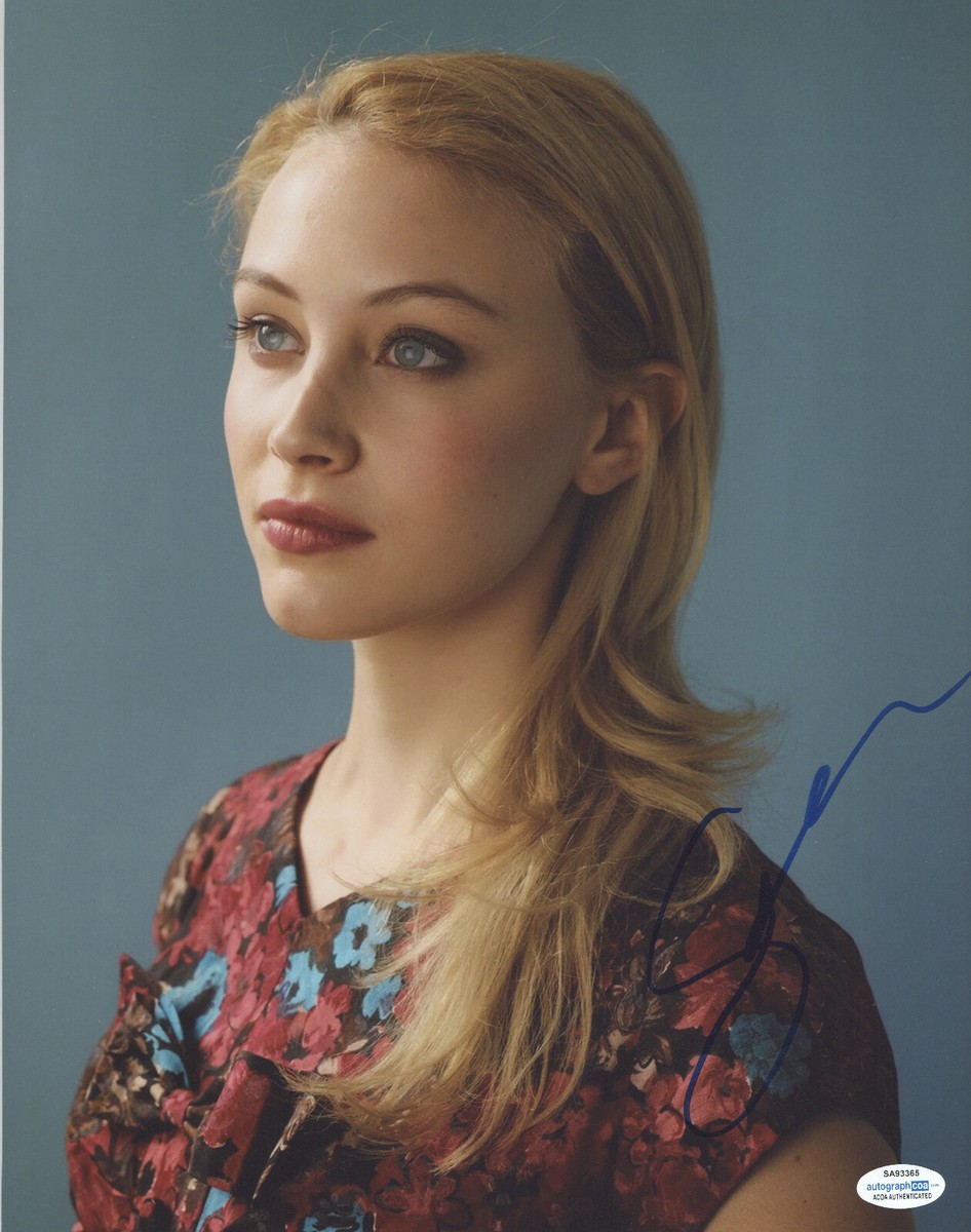 Sexy Sarah Gadon Autographed Signed 11x14 Photo ACOA | eBay
