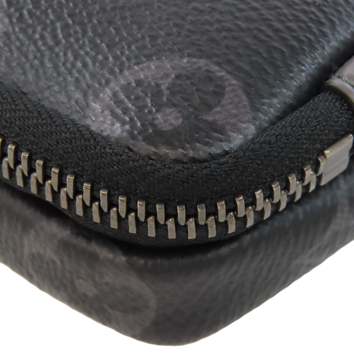 LOUIS VUITTON M69534 Shoulder strap Double phone pouch LOUIS VUITTON M69534 Shoulder strap Double phone pouch