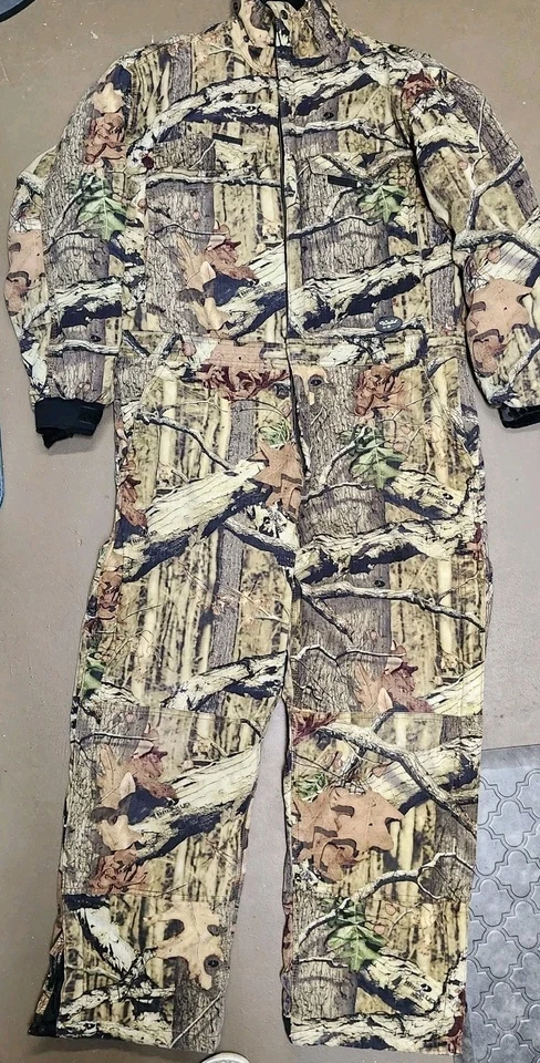 Walls Camo Outdoor Mens Hunting Coveralls Large Camoflauge Insulated Mossy Oak  - Image 2 of 4