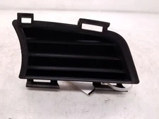05-08 PONTIAC VIBE PASSENGER SIDE LOWER GRILLE ASSEMBLY 