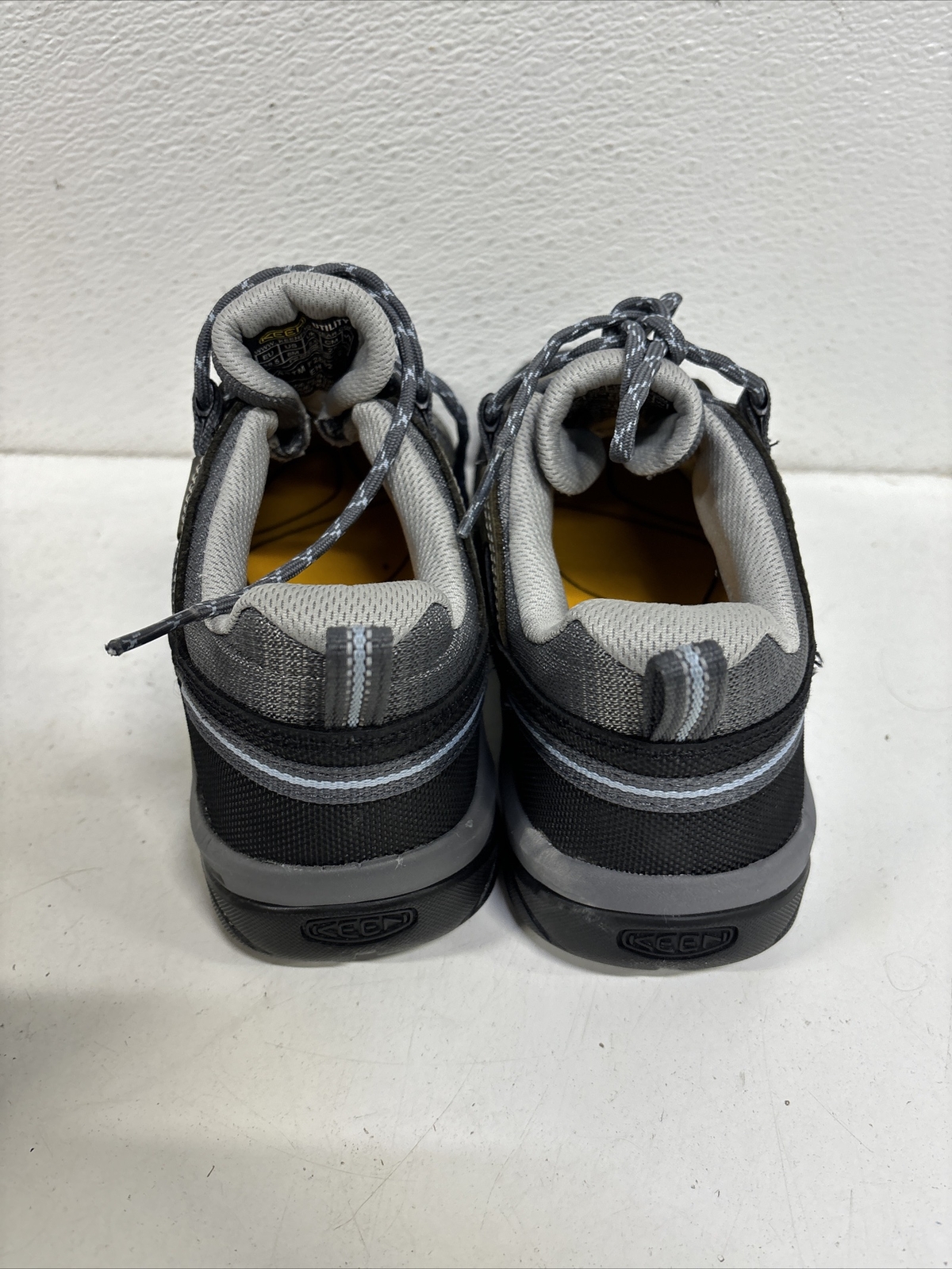 Scarpe da lavoro KEEN Utility da donna taglia 8 M Flint II (2) punta morbida #G5