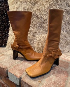 boho chic boots