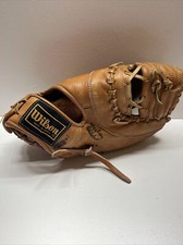 Wilson baseball glove A2861 Endorsed by Bob Watson VTG