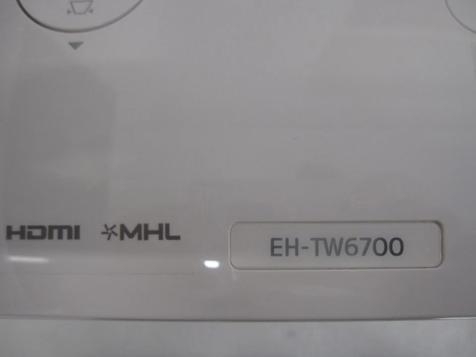 Epson EH-TW6700 Projektor Full HD 3000 Lumen 70.000:1 Kontrast 3D 1,6x - Bild 4 von 4