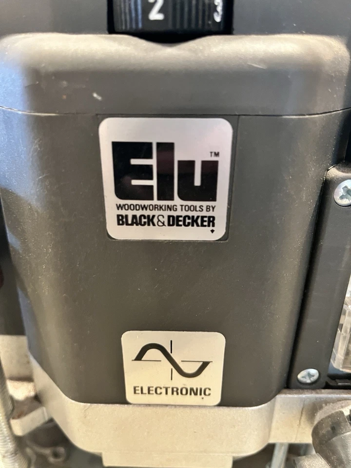 ELU 3338 2 1/4 惠普电子蹦极路由器 1 型瑞士木工工具 — 第 3/4 张图片