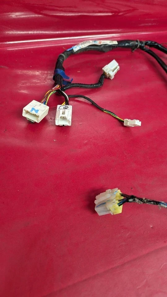 2000 Nissan Pathfinder Liftgate Tailgate Hatch Wiring Harness Loom 24052-2W606 - Image 4 of 4