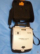 Physio Control Lifepak Express AED Defibrillato Case And Pads