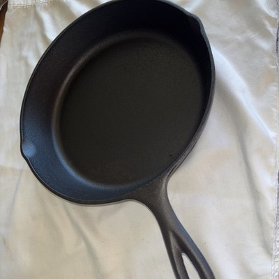 RESTORED LODGE 8SK Cast Iron Skillet 10'' 2 Pour Spouts SEASONED