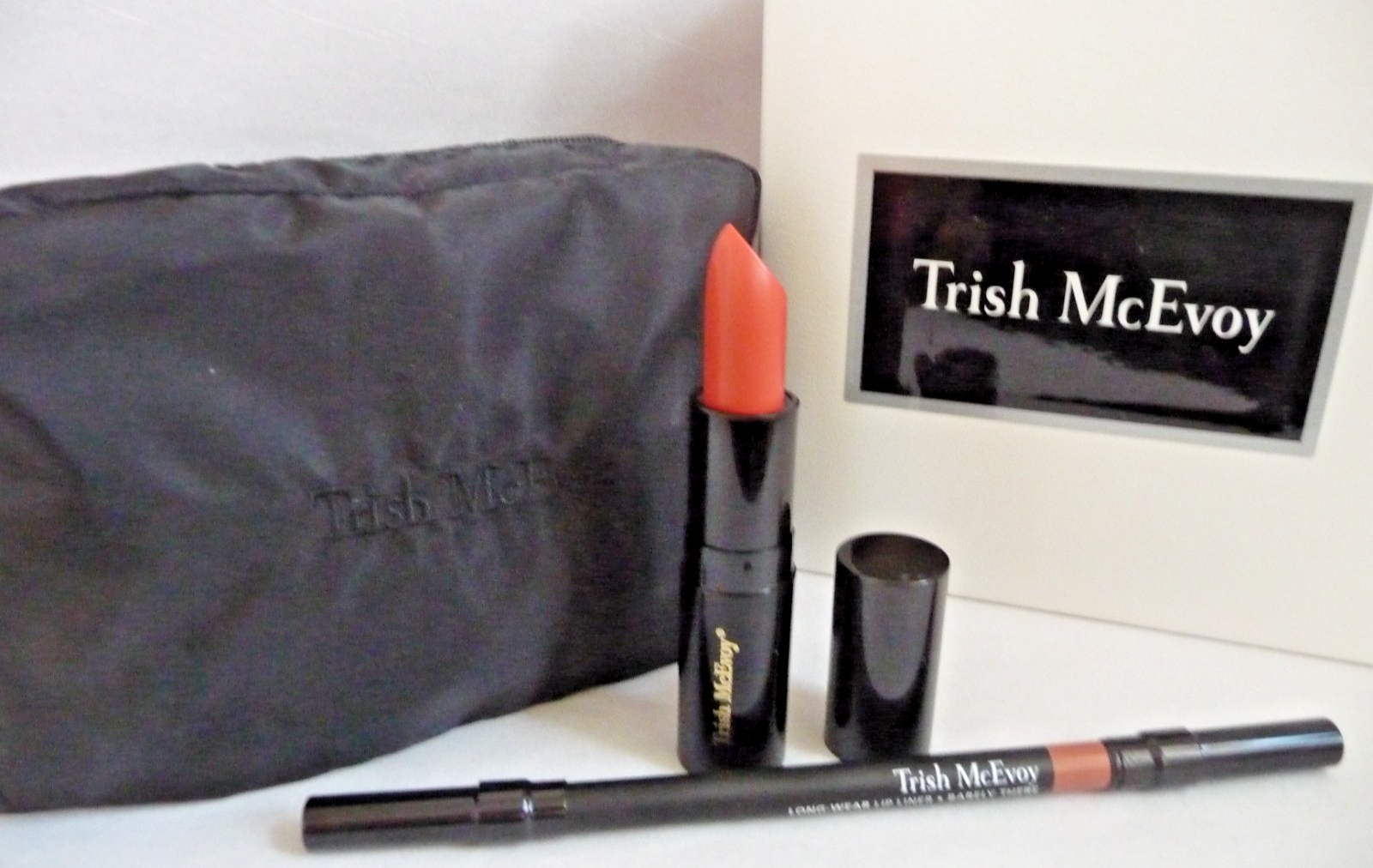 TRISH MCEVOY Lipstick + Lip Liner Gift Set With Bag BNIB Almost Nothing + Barely