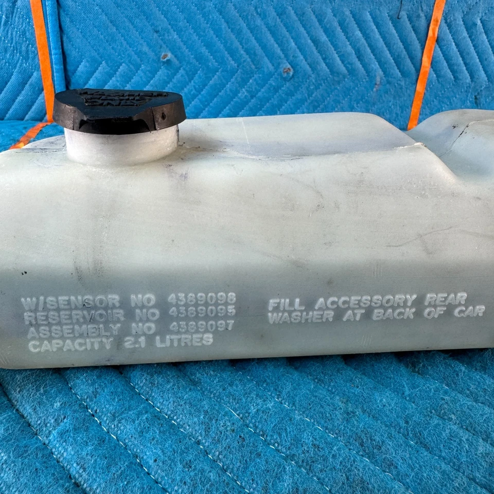 89–91 CHRYSLER TC MASERATI 46K бак резервуара жидкости омывателя ветрового стекла с насосом изготовитель оборудования - Изображение 3 из 4